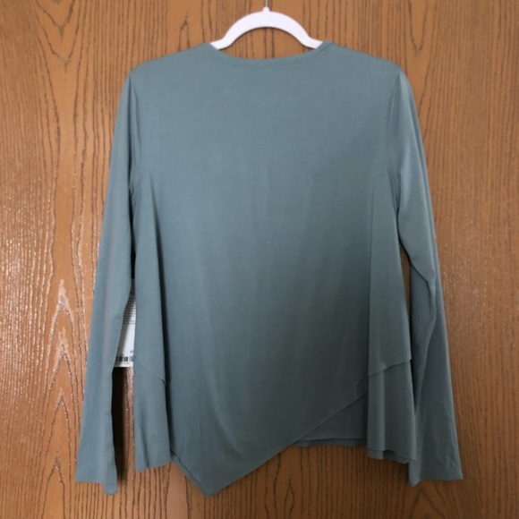 lululemon top - Picture 4 of 4